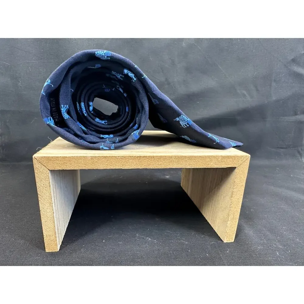 Filograna Uomo Navy 100% Silk Tie with Blue Winged Lions Holding Books